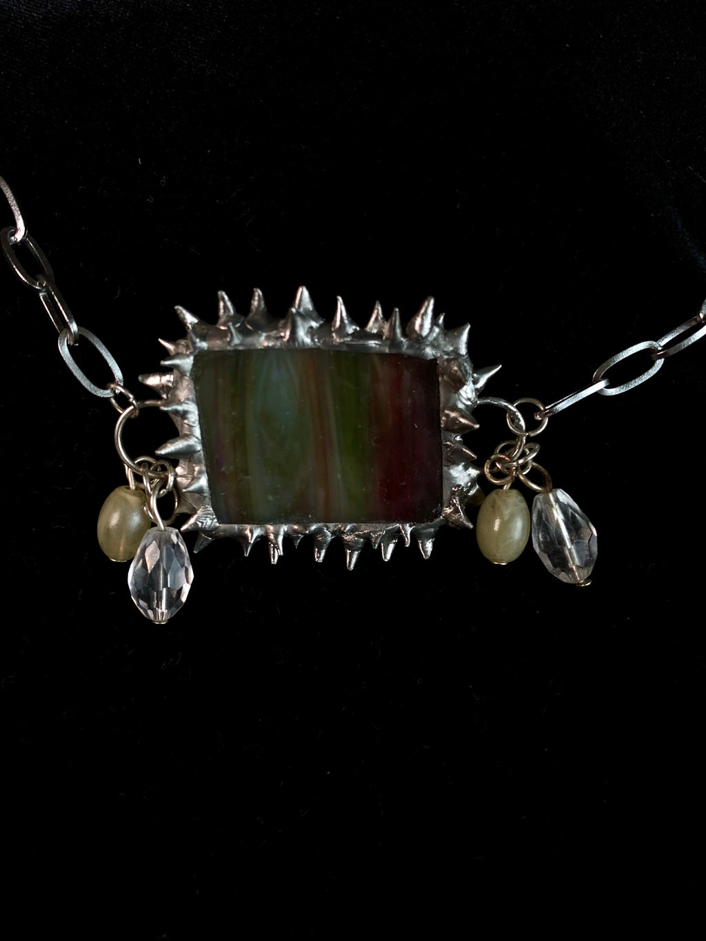 Spiked watermelon choker (flaw on glass)