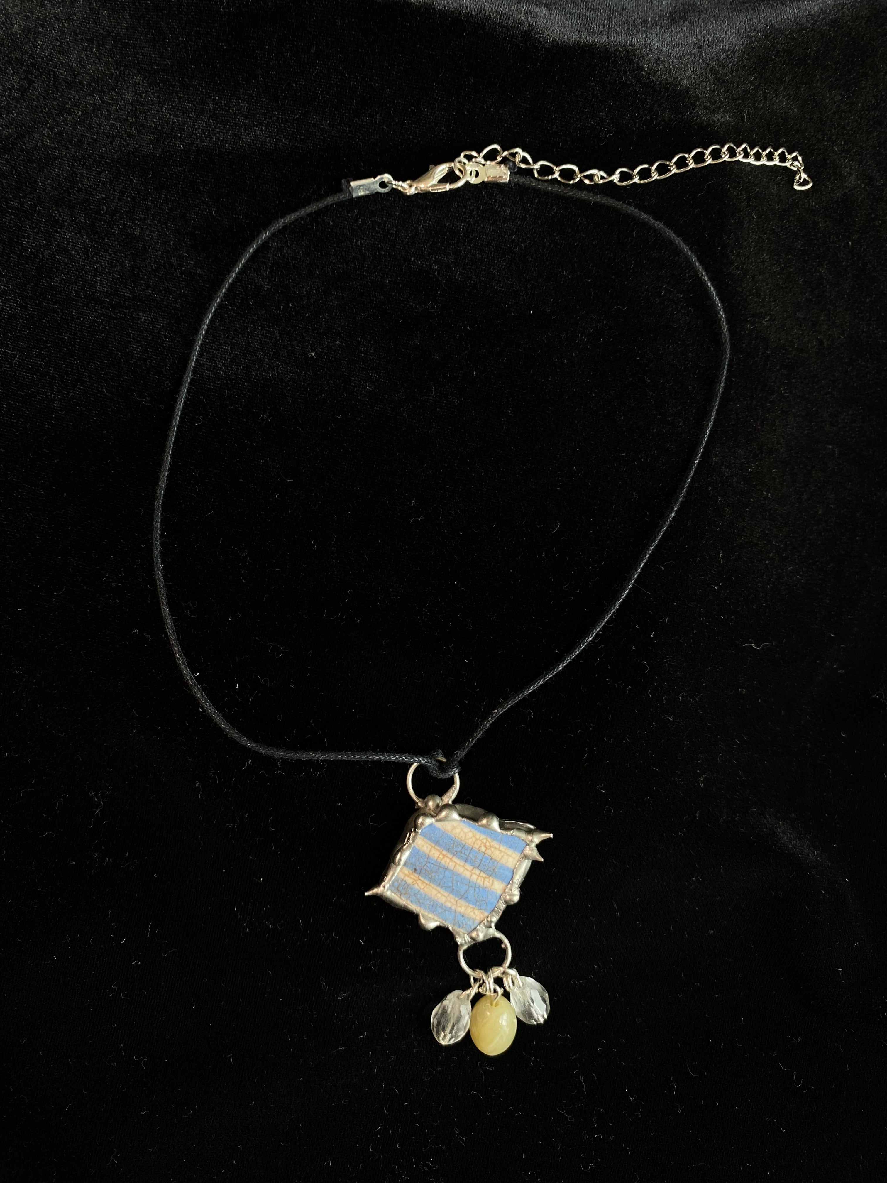 Striped diamond pottery choker